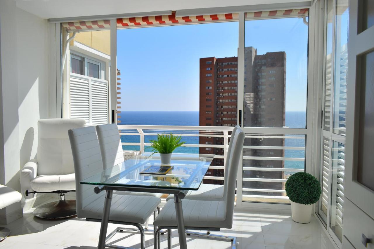 Los Caballos Vip Playa Levante Benidorm Ngoại thất bức ảnh