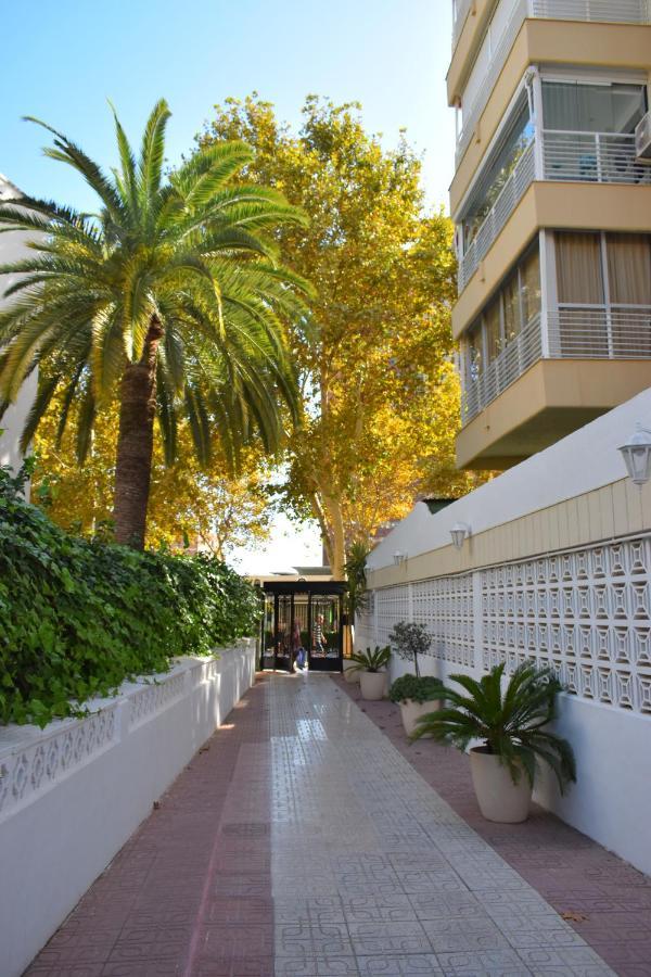 Los Caballos Vip Playa Levante Benidorm Ngoại thất bức ảnh