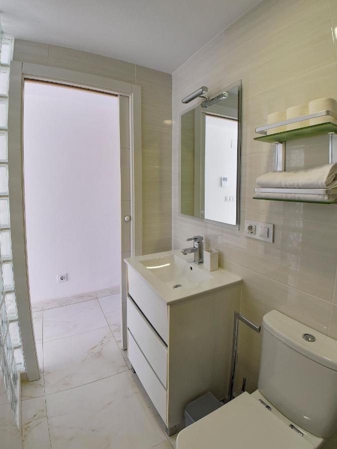 Los Caballos Vip Playa Levante Benidorm Ngoại thất bức ảnh