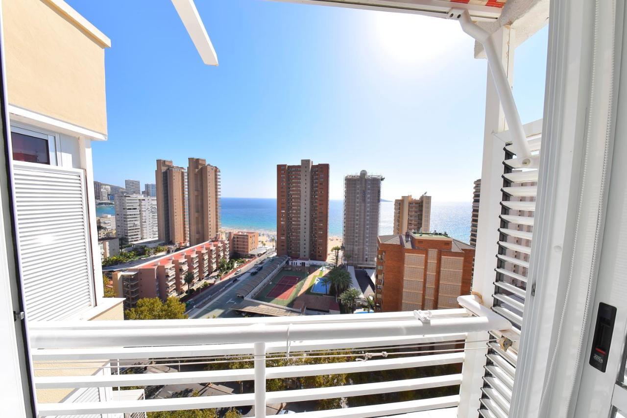 Los Caballos Vip Playa Levante Benidorm Ngoại thất bức ảnh