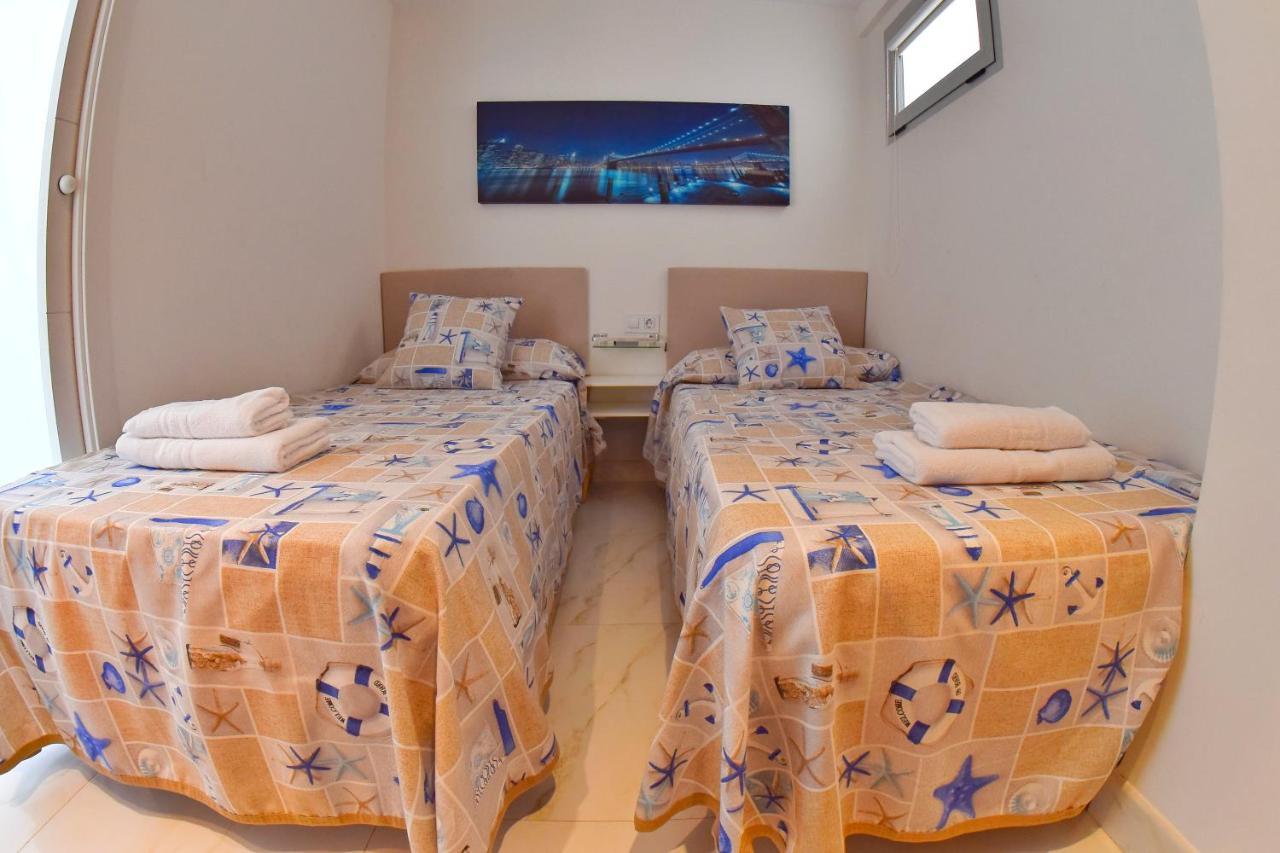 Los Caballos Vip Playa Levante Benidorm Ngoại thất bức ảnh