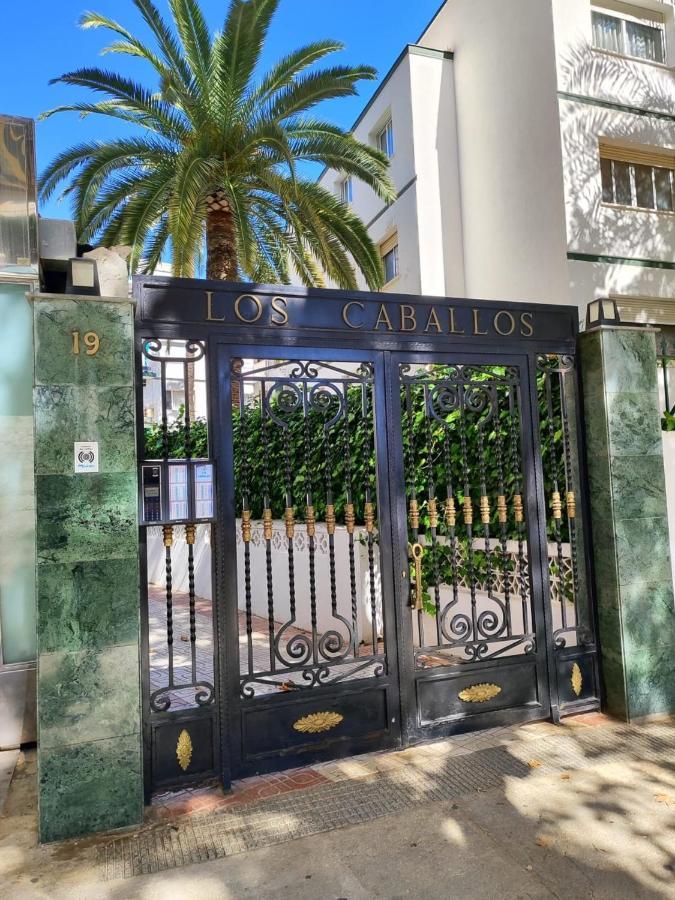 Los Caballos Vip Playa Levante Benidorm Ngoại thất bức ảnh