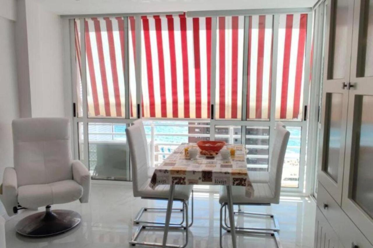 Los Caballos Vip Playa Levante Benidorm Ngoại thất bức ảnh