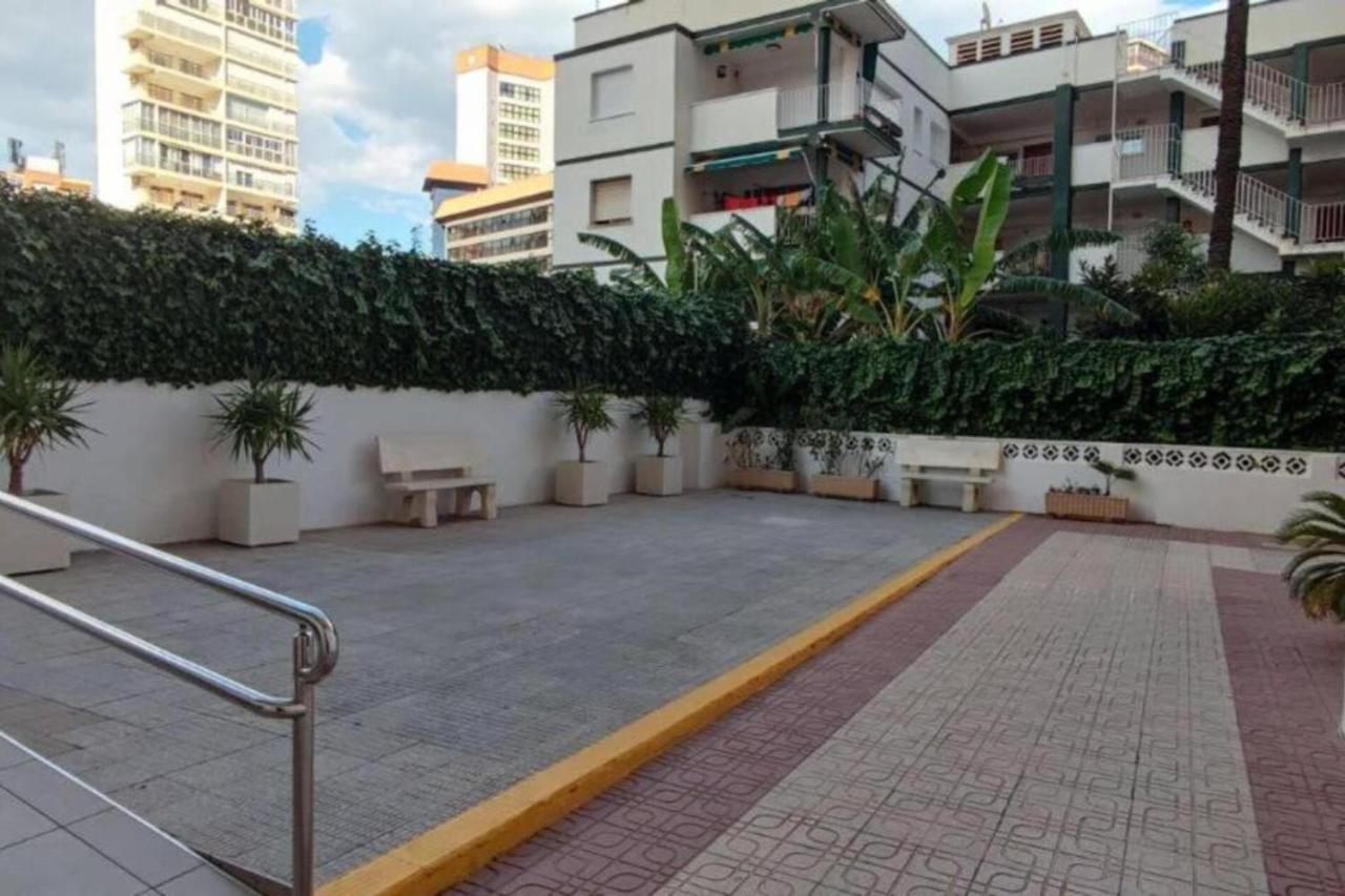 Los Caballos Vip Playa Levante Benidorm Ngoại thất bức ảnh
